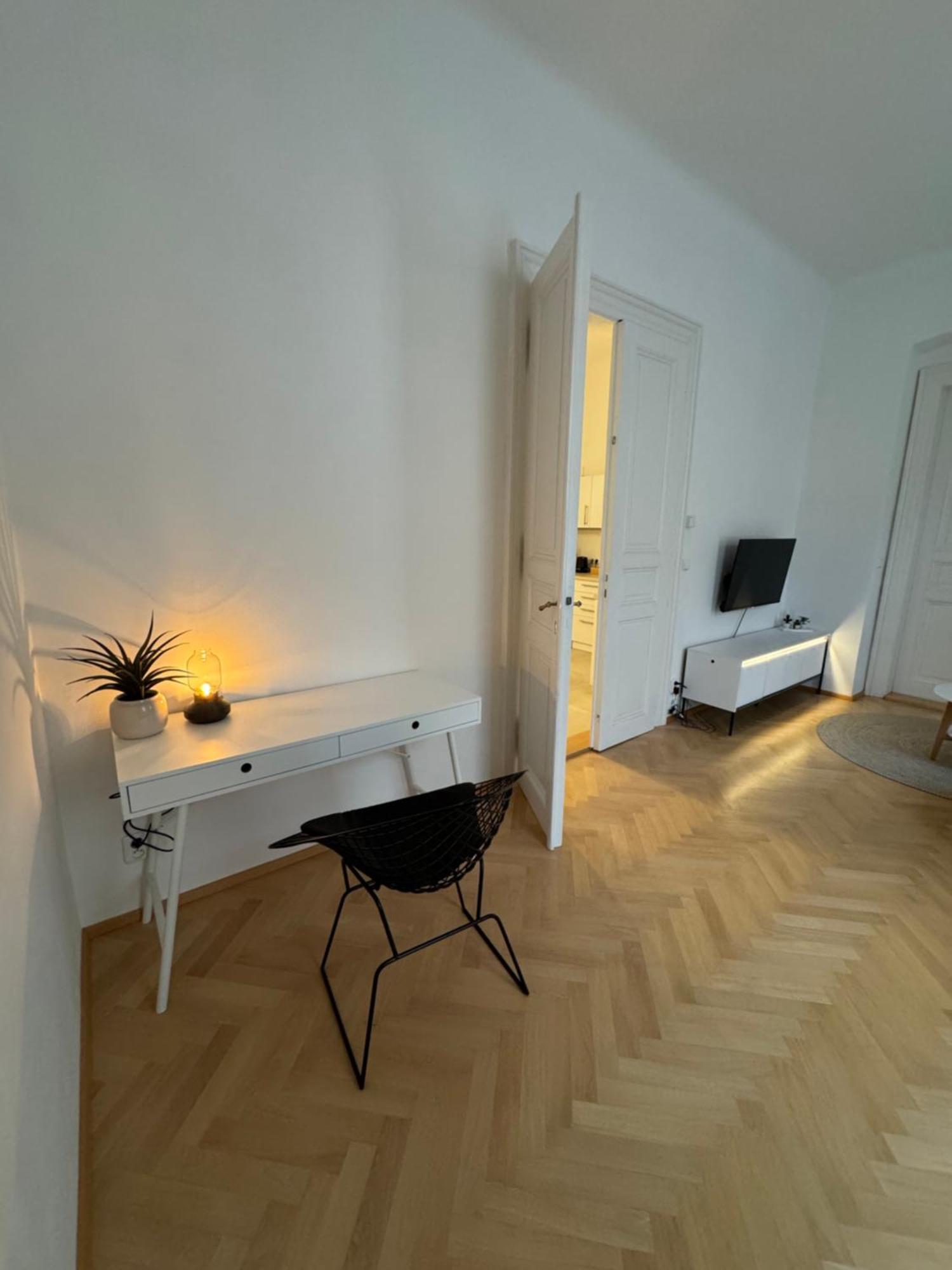 Wenceslas Square Bright Apartamento